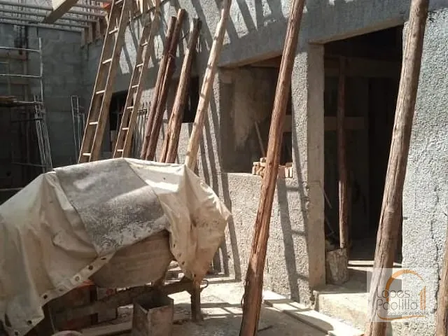 Casa com 300m² 3 quartos e 1 banheiro, à venda, no bairro Jardim América em Atibaia