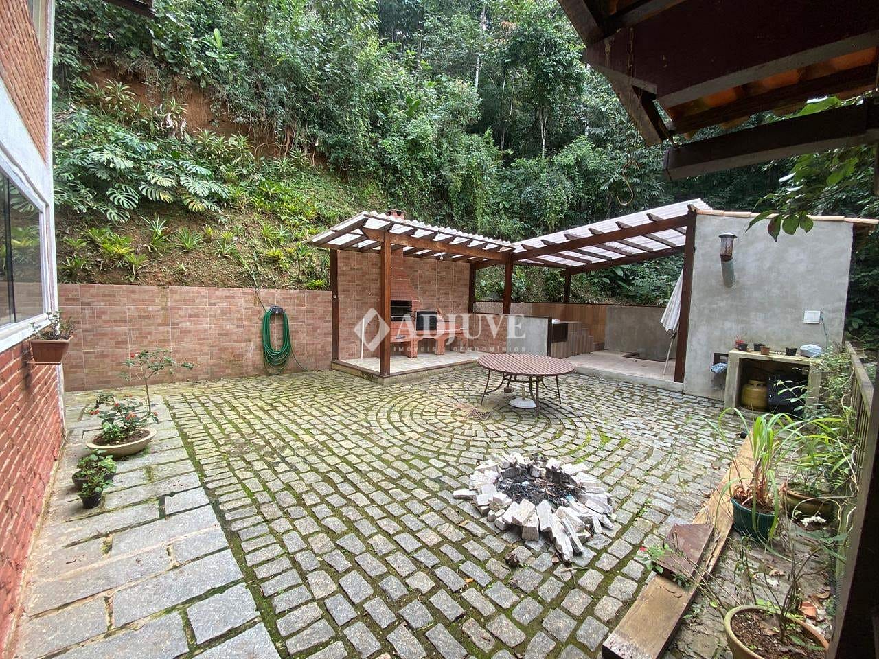 Casa à venda com 4 quartos, 219m² - Foto 30