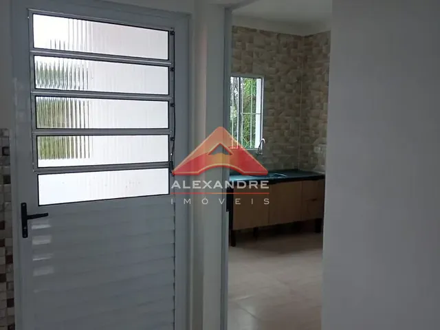 Casa com 187m² 3 quartos e 1 banheiro, à venda, no bairro Jardim Santa Rosa em São José dos Campos