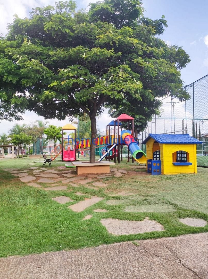 Casa à venda com 4 quartos, 320m² - Foto 47
