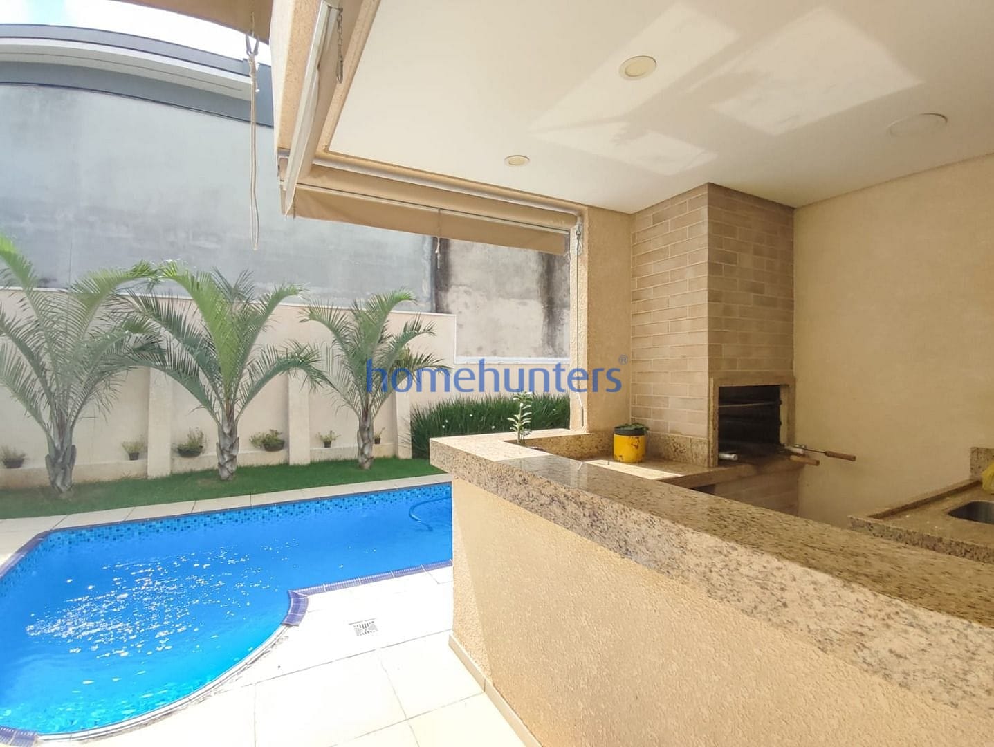 Casa à venda com 4 quartos, 320m² - Foto 7