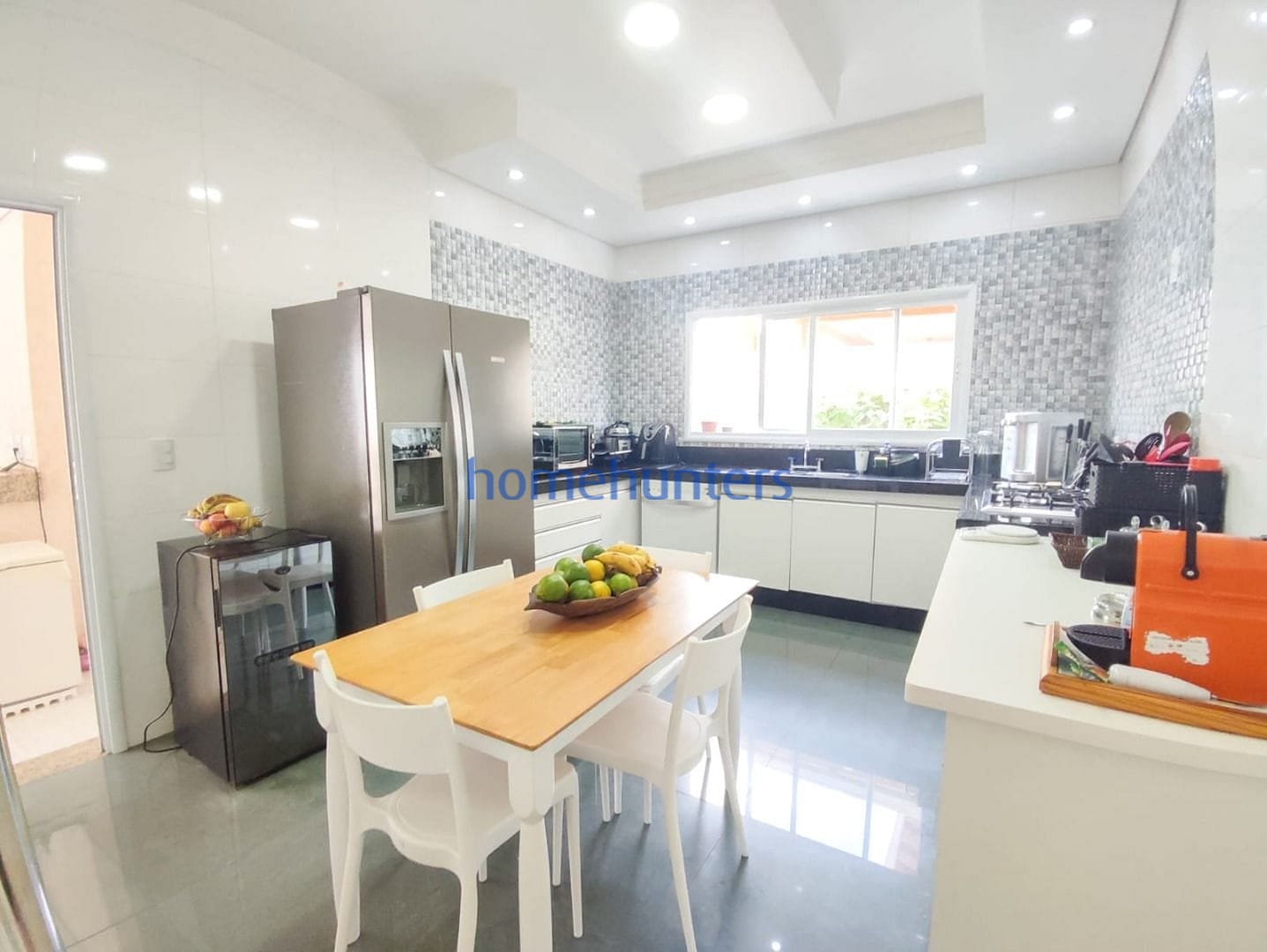 Casa à venda com 4 quartos, 320m² - Foto 5
