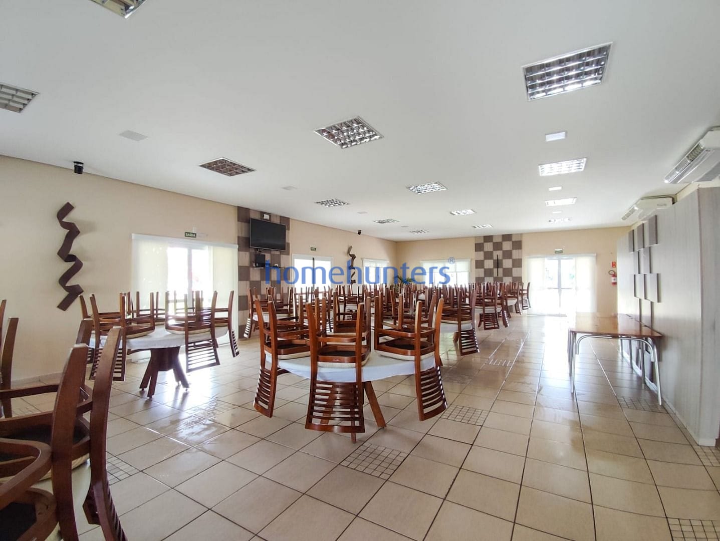 Casa à venda com 4 quartos, 320m² - Foto 39