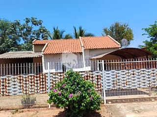 Foto do Casa-Casa tipo para venda em Jardim das Paineiras com 3 quartos, 220m²