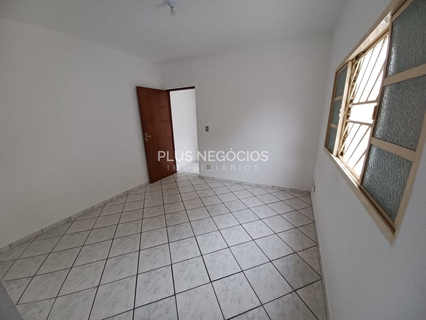 Casa à venda com 3 quartos, 110m² - Foto 9