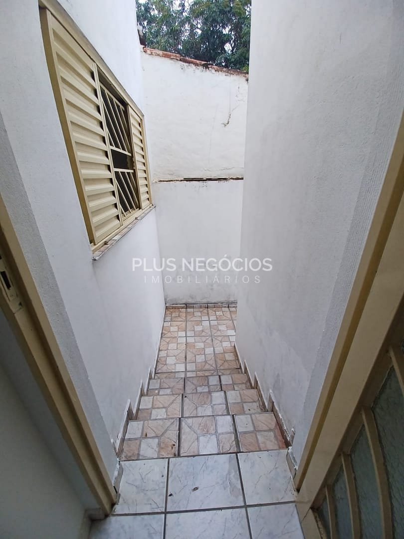 Casa à venda com 3 quartos, 110m² - Foto 10