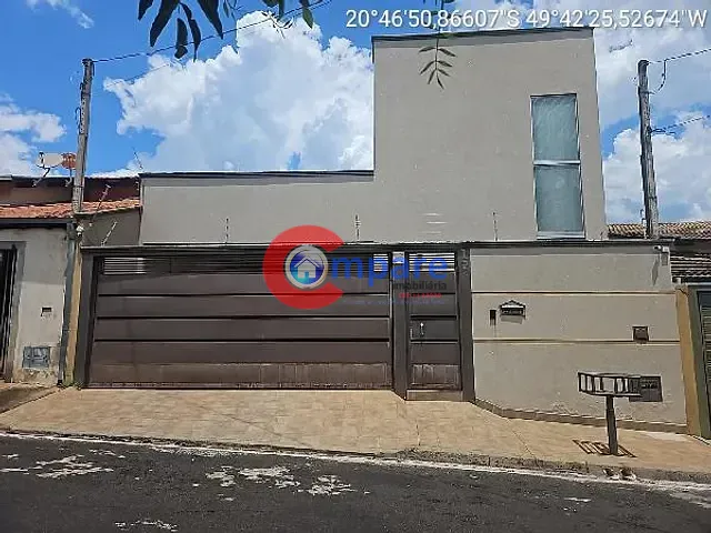 Casa com 192m² 3 quartos e 1 banheiro, à venda, no bairro CENTRO em Monte Aprazivel