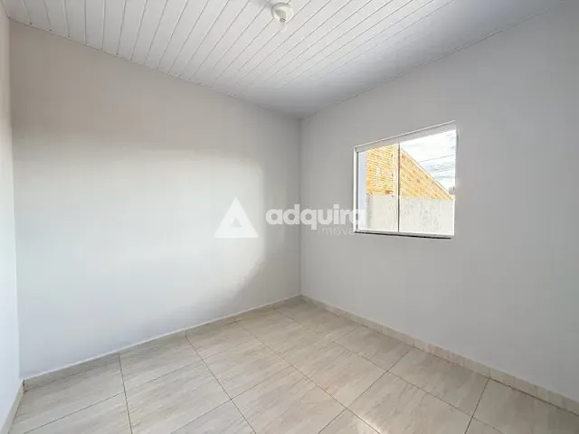 Casa com 41m² 2 quartos e 1 banheiro, à venda ou para alugar, no bairro Cará-Cará em Ponta Grossa