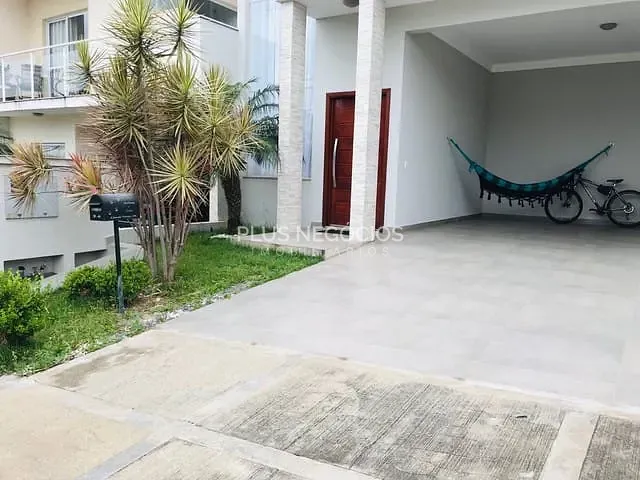 Casa com 200m² 3 quartos e 5 banheiros, à venda, no bairro Wanel Ville em Sorocaba