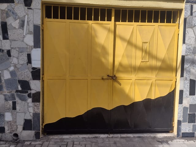 Casa com 450m² 3 quartos e 2 banheiros, à venda, no bairro Aroeira em Aparecida