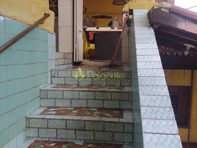Casa com 450m² 3 quartos e 2 banheiros, à venda, no bairro Aroeira em Aparecida