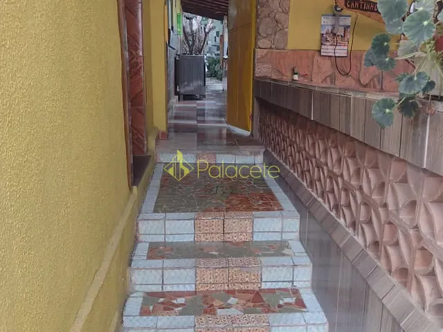 Casa com 450m² 3 quartos e 2 banheiros, à venda, no bairro Aroeira em Aparecida