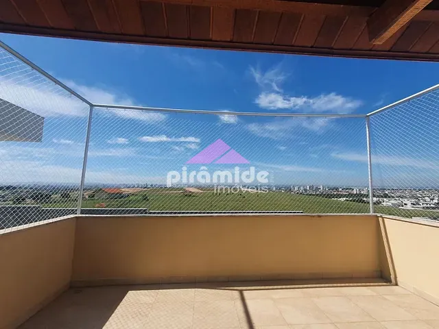 Casa com 500m² 5 quartos e 3 banheiros, à venda, no bairro Urbanova em São José dos Campos