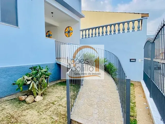 Casa com 481m² 3 quartos e 2 banheiros, à venda, no bairro Atibaia Jardim em Atibaia