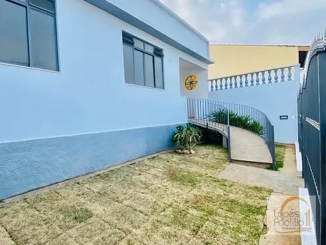 Casa com 481m² 3 quartos e 2 banheiros, à venda, no bairro Atibaia Jardim em Atibaia