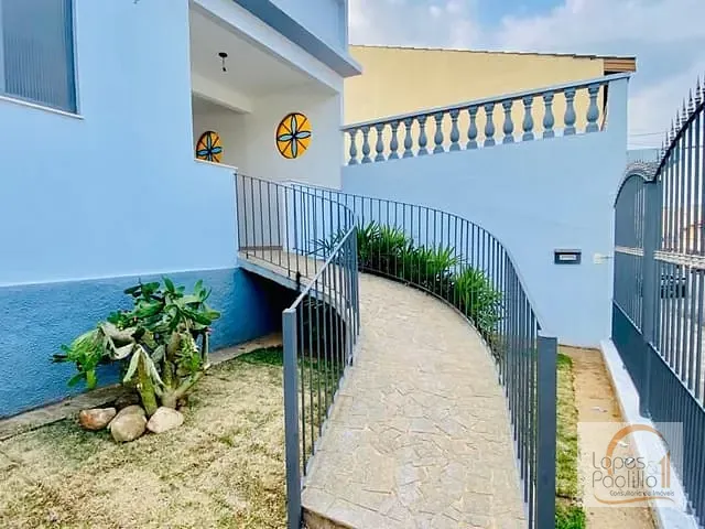 Casa com 481m² 3 quartos e 2 banheiros, à venda, no bairro Atibaia Jardim em Atibaia