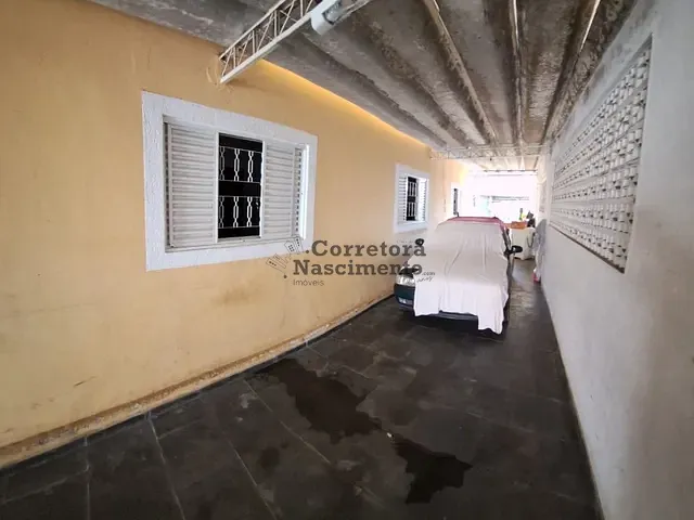 Casa com 300m², à venda, no bairro Parque Santo Antonio em Jacareí