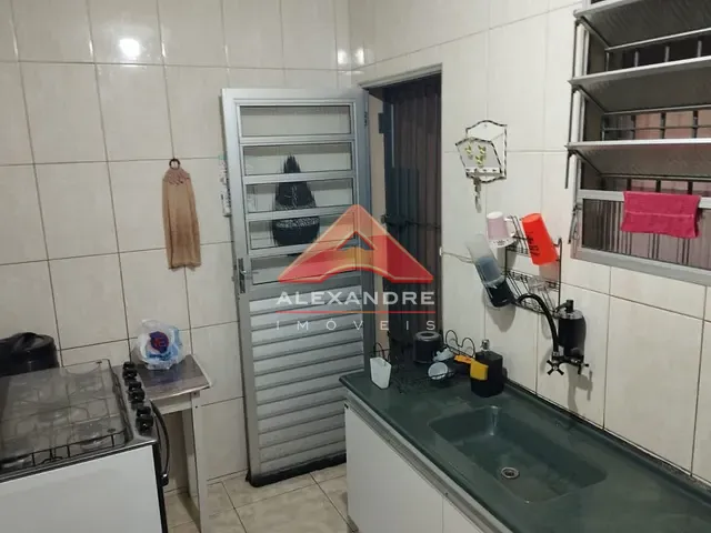Casa com 175m² 2 quartos e 1 banheiro, à venda, no bairro Loteamento Vila Romana em Jacareí
