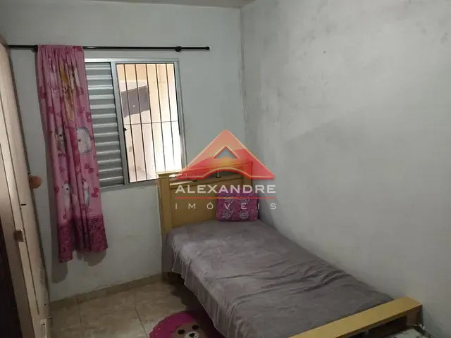 Casa com 175m² 2 quartos e 1 banheiro, à venda, no bairro Loteamento Vila Romana em Jacareí