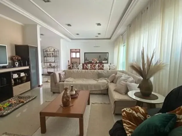 Casa com 1280m² 4 quartos e 5 banheiros, à venda, no bairro Jardim Ibiti do Paço em Sorocaba