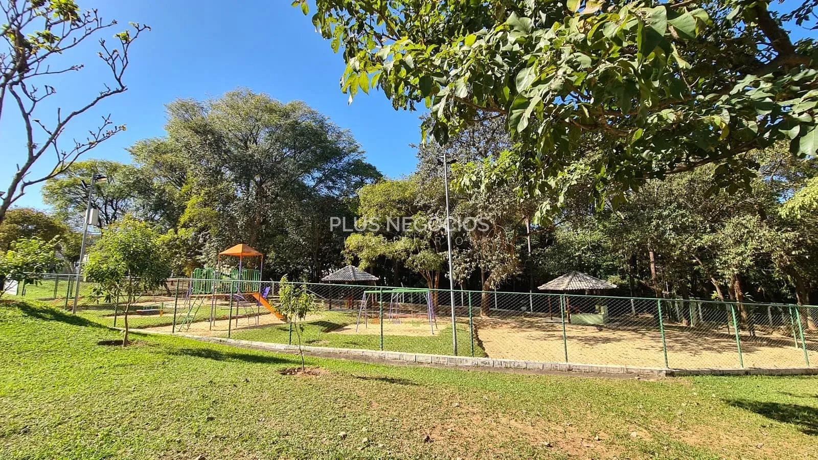 Casa, 4 quartos, 560 m² - Foto 22