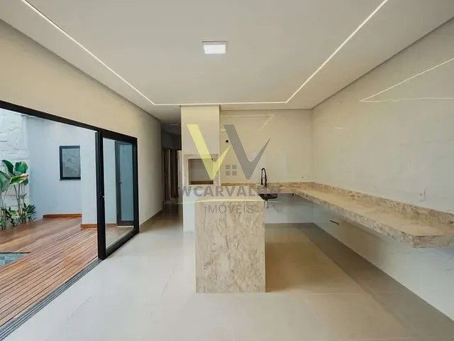 Casa com 200m² 3 quartos e 2 banheiros, à venda, no bairro Campos do Jordão em Anápolis