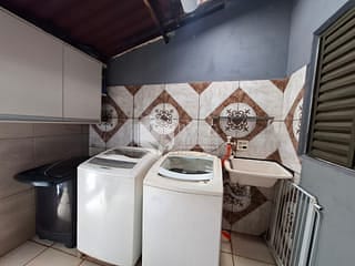 Foto do Casa-Casa tipo para venda em Parque Residencial Cândido Portinari com 3 quartos, sendo 1 suíte, 147m²