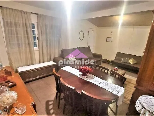Casa com 150m² 2 quartos e 2 banheiros, à venda, no bairro Jardim das Indústrias em São José dos Campos