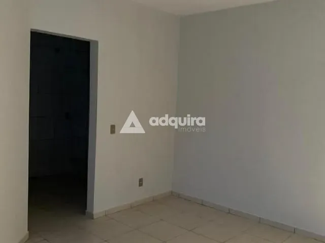 Casa 2 quartos e 1 banheiro, à venda, no bairro Uvaranas em Ponta Grossa