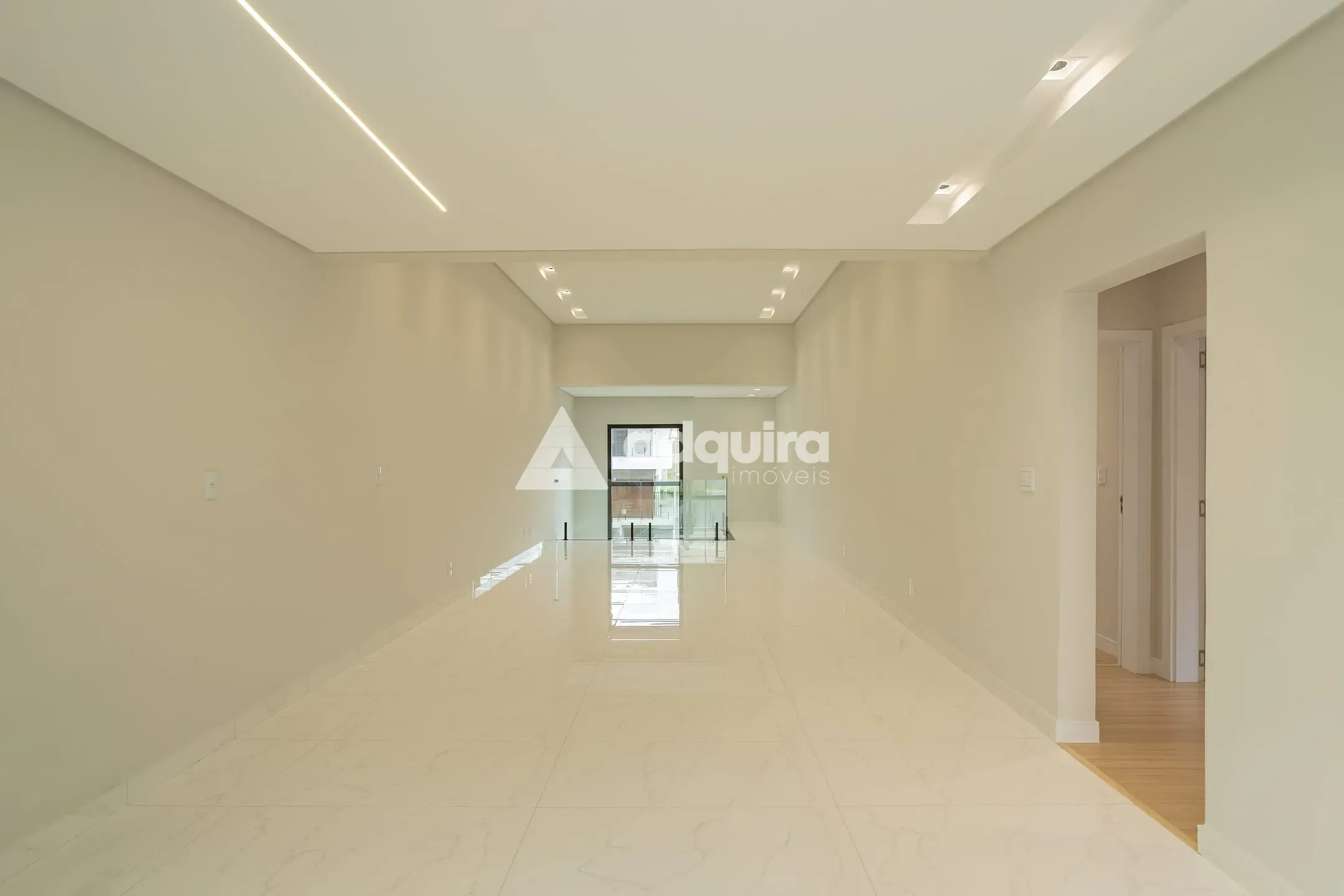Casa, 3 quartos, 202 m² - Foto 2