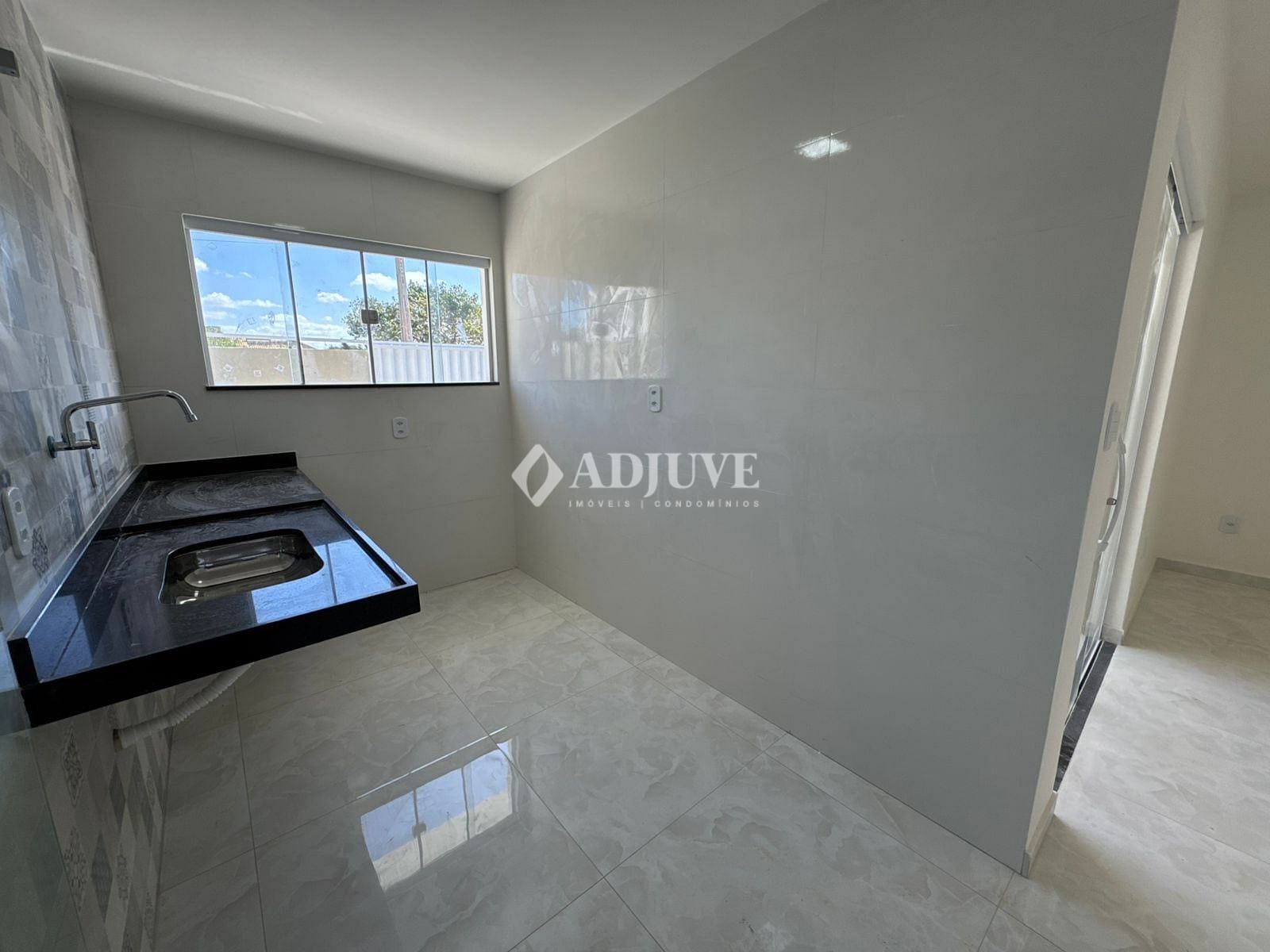 Casa à venda com 2 quartos, 65m² - Foto 5