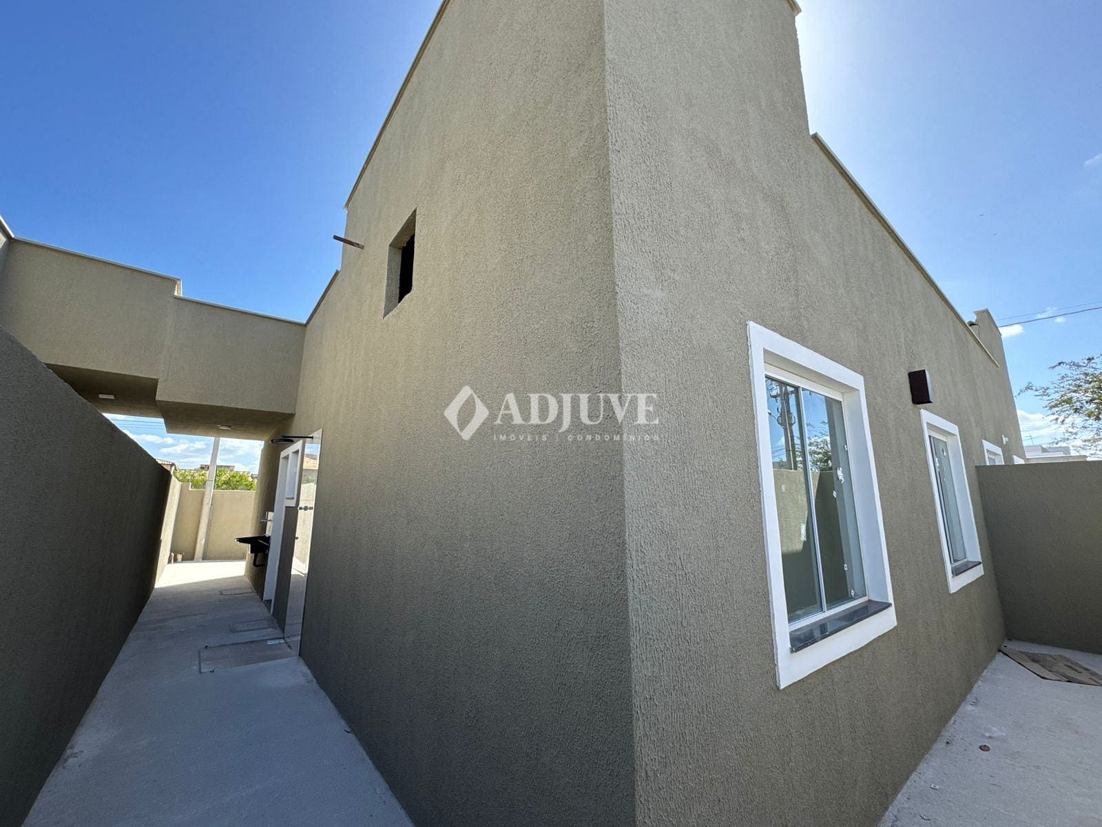 Casa à venda com 2 quartos, 65m² - Foto 12