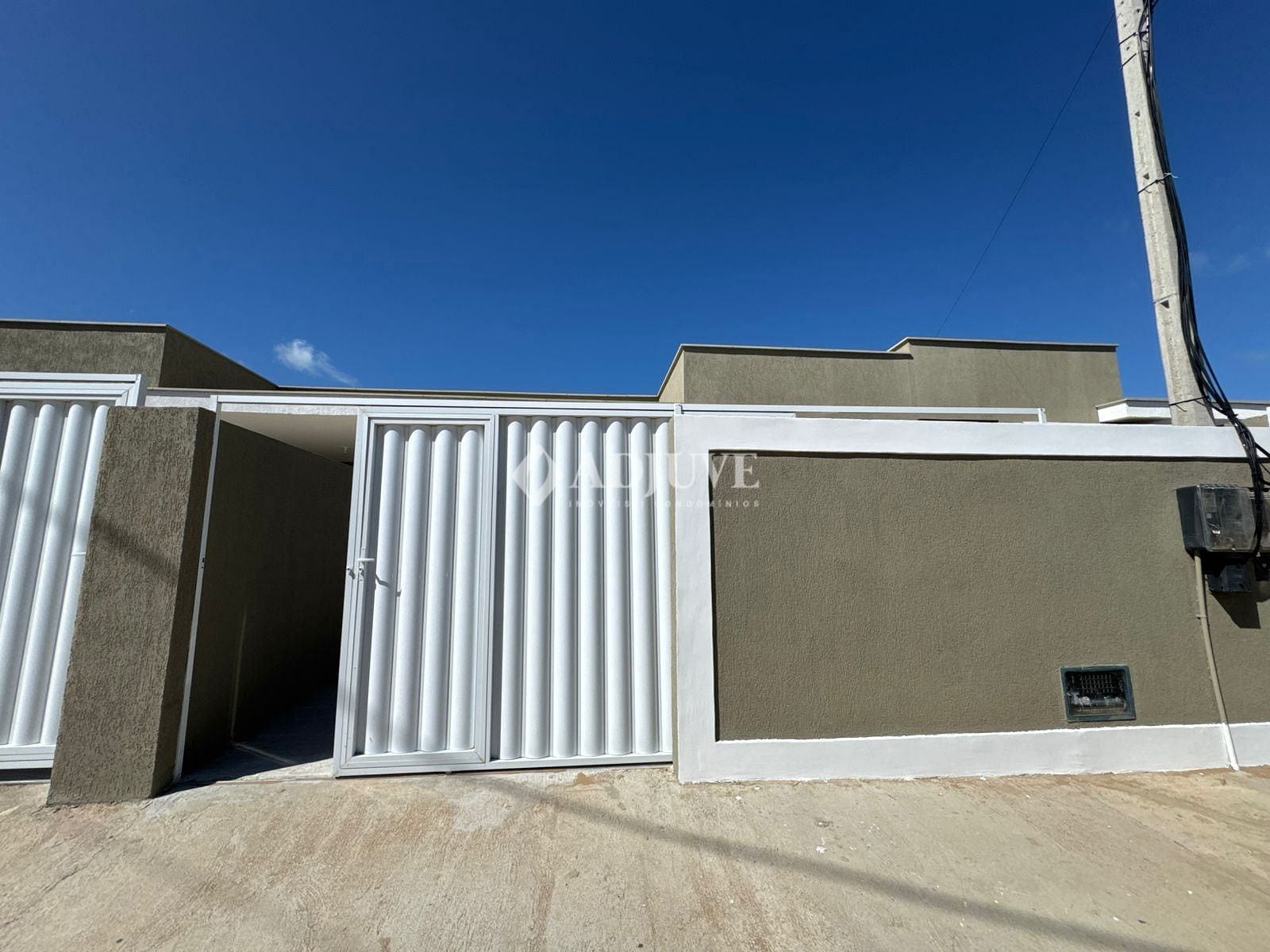 Casa à venda com 2 quartos, 65m² - Foto 14
