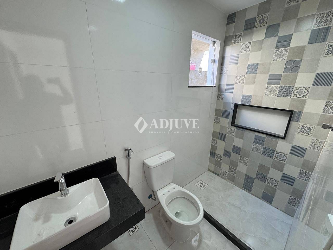Casa à venda com 2 quartos, 65m² - Foto 8