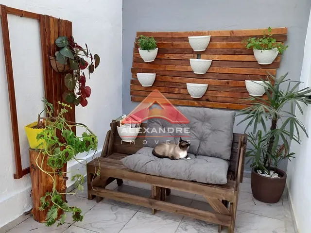 Casa com 184m² 4 quartos e 2 banheiros, à venda, no bairro Jardim das Flores em São José dos Campos