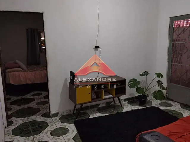Casa com 141m² 2 quartos e 2 banheiros, à venda, no bairro Conjunto Residencial Galo Branco em São José dos Campos