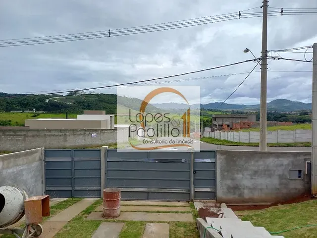 Casa com 389m² 3 quartos e 2 banheiros, à venda, no bairro Serras de Atibaia 1 em Atibaia