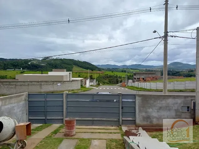 Casa com 389m² 3 quartos e 2 banheiros, à venda, no bairro Serras de Atibaia 1 em Atibaia