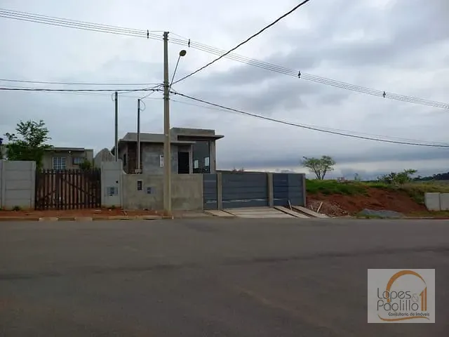 Casa com 389m² 3 quartos e 2 banheiros, à venda, no bairro Serras de Atibaia 1 em Atibaia
