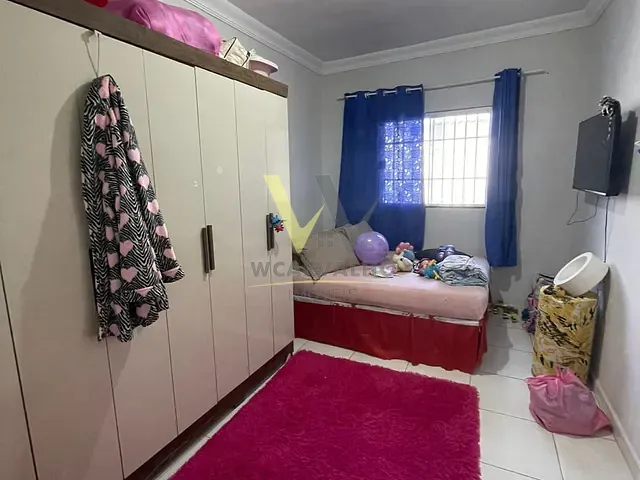 Casa com 150m² 3 quartos e 2 banheiros, à venda, no bairro Residencial Florença em Anápolis