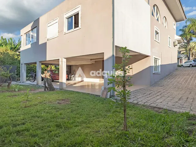 Casa 4 quartos e 4 banheiros, à venda, no bairro Orfãs em Ponta Grossa