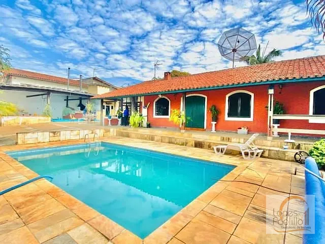 Casa com 794m² 3 quartos e 4 banheiros, à venda, no bairro Jardim das Cerejeiras em Atibaia