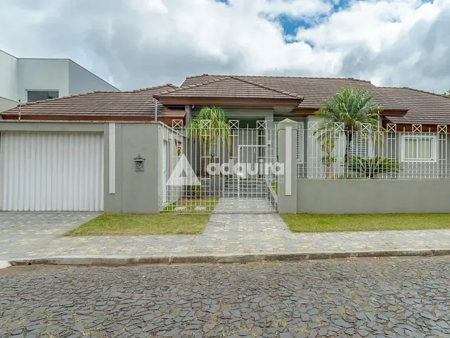 Casa com 990m² 3 quartos e 4 banheiros, à venda, no bairro Jardim Carvalho em Ponta Grossa