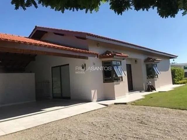 Casa com 1500m² 3 quartos e 3 banheiros, à venda, no bairro Parque Village Castelo em Itu
