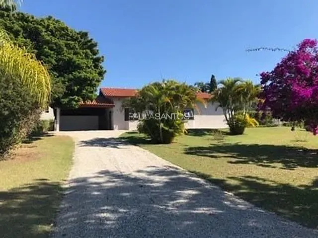 Casa com 1500m² 3 quartos e 3 banheiros, à venda, no bairro Parque Village Castelo em Itu