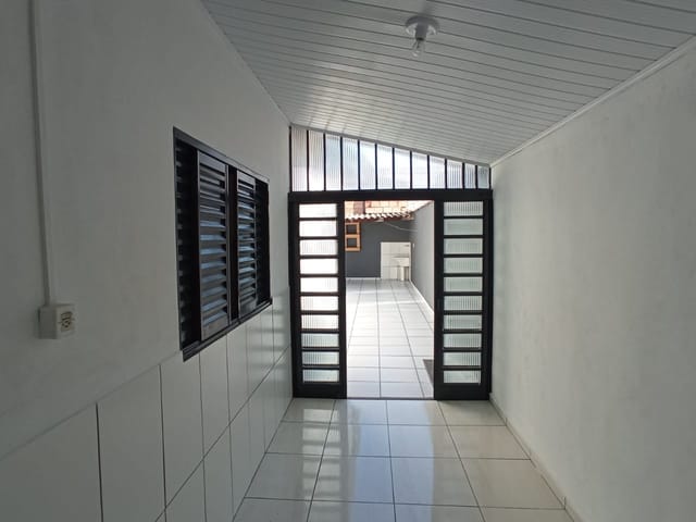 Casa 2 quartos e 1 banheiro, à venda, no bairro Residencial Mantiqueira em Pindamonhangaba