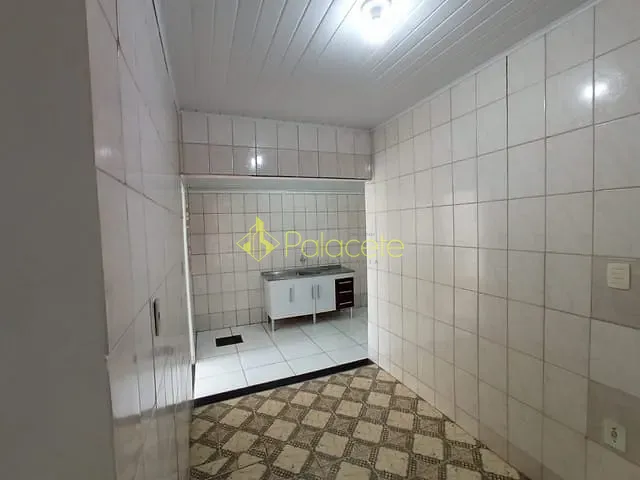 Casa 2 quartos e 1 banheiro, à venda, no bairro Residencial Mantiqueira em Pindamonhangaba