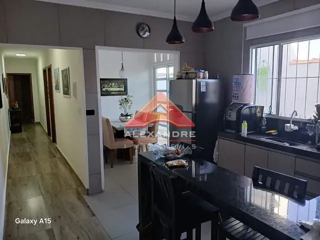 Casa 2 quartos e 1 banheiro, à venda, no bairro Jardim Paulista em São José dos Campos