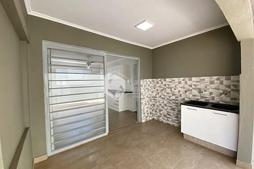 Casa à venda com 4 quartos, 291m² - Foto 8