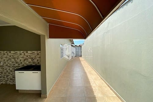 Casa à venda com 4 quartos, 291m² - Foto 4